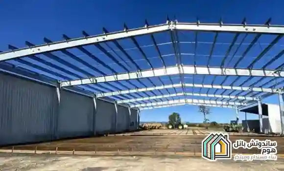 [Obrázek: Sandwich-panel-hangar-1.webp]